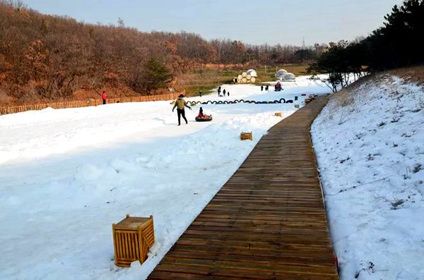 大连开发区乐动雪世界门票,金普开发区乐动滑雪场嬉雪乐园